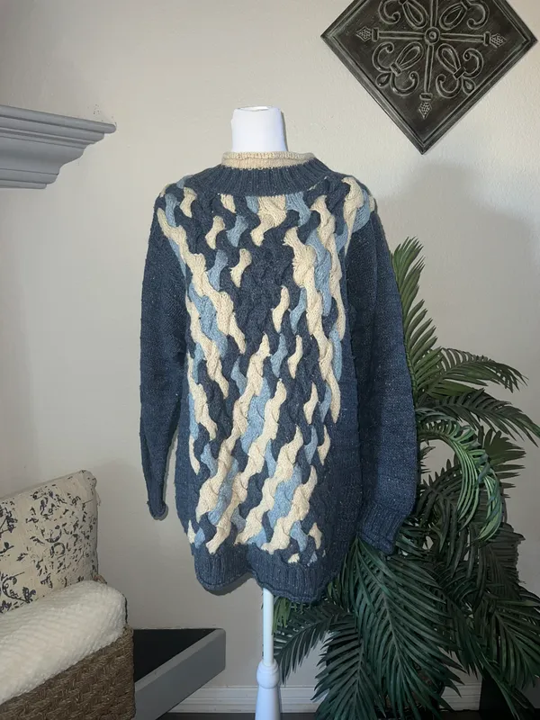 Newport News Vintage Chunky Knit Oversized Sweater - Image 2