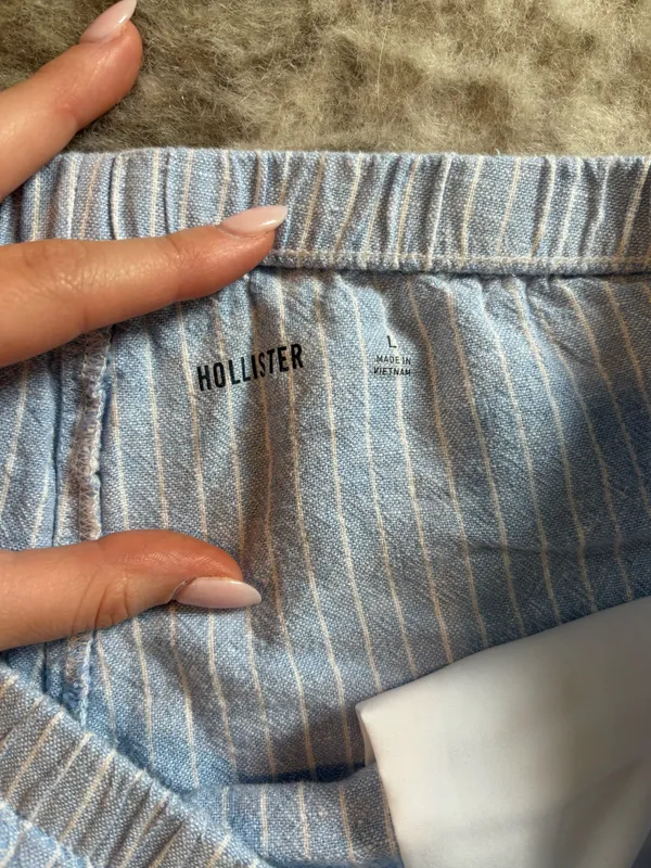 Hollister Shorts Striped - Image 2