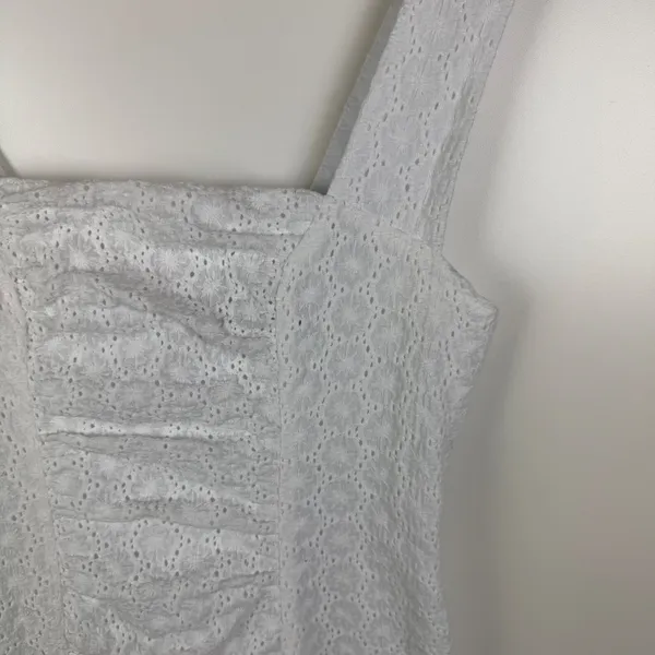 Nookie Darling Mini Dress Small White Eyelet Ruched Ruffle Hem Bridal‎ Cocktail - Image 3