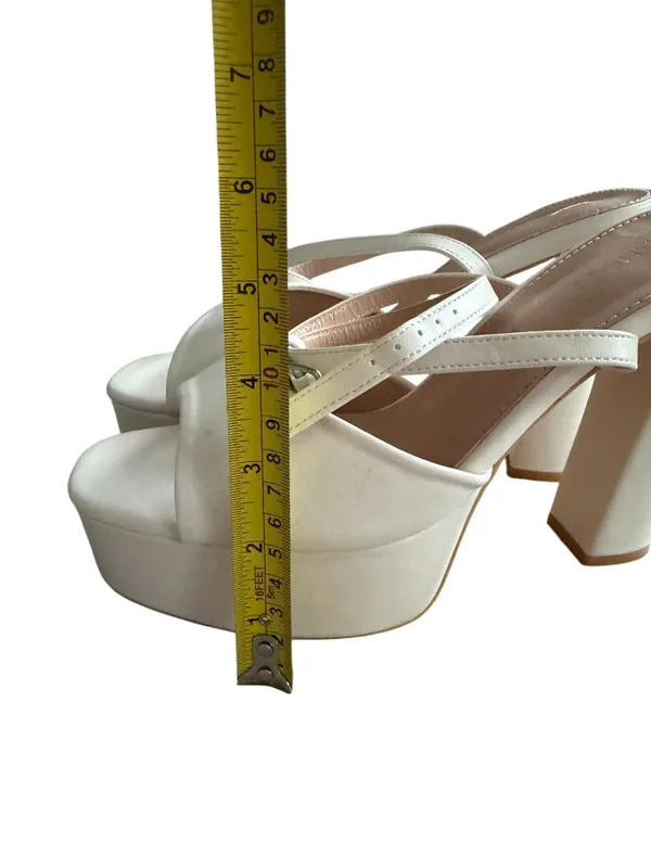 BERNESS White Platform Heels Sandals Size 11 - Image 6