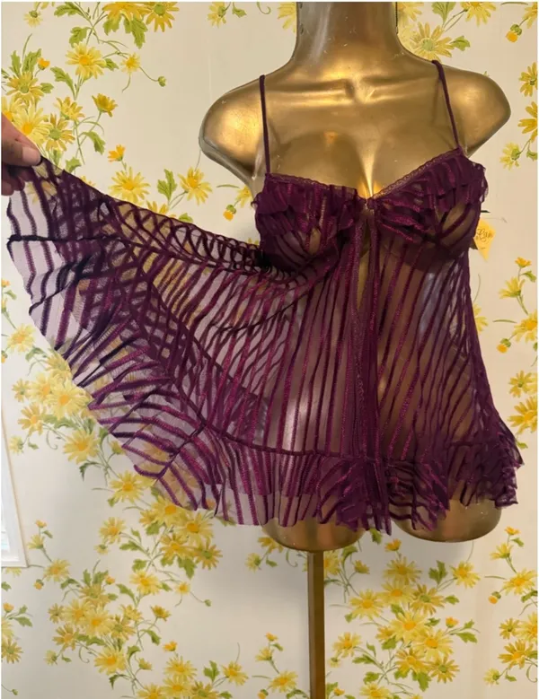 Sexy see through burgundy top size 32 - Image 3