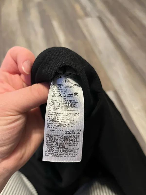 Old Navy Pull On Pants in Black Jack - Image 7