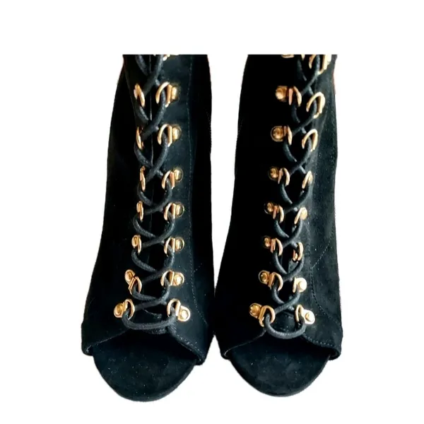 NWOB Wild Diva Black Vegan Suede Stiletto Boots with Gold Accents Size 8 - Image 5