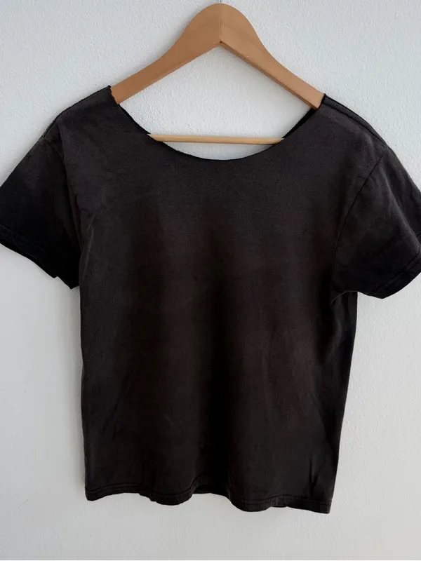TLC No Scrubs black off the shoulder graphic tee - Image 10