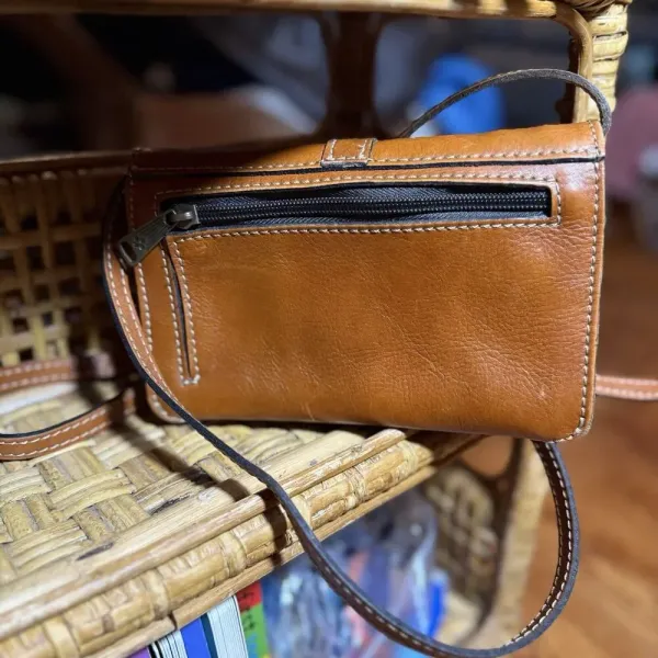 PATRICIA NASH Torri Tan‎ Leather Heritage Collection Crossbody Bag Organizer - Image 3