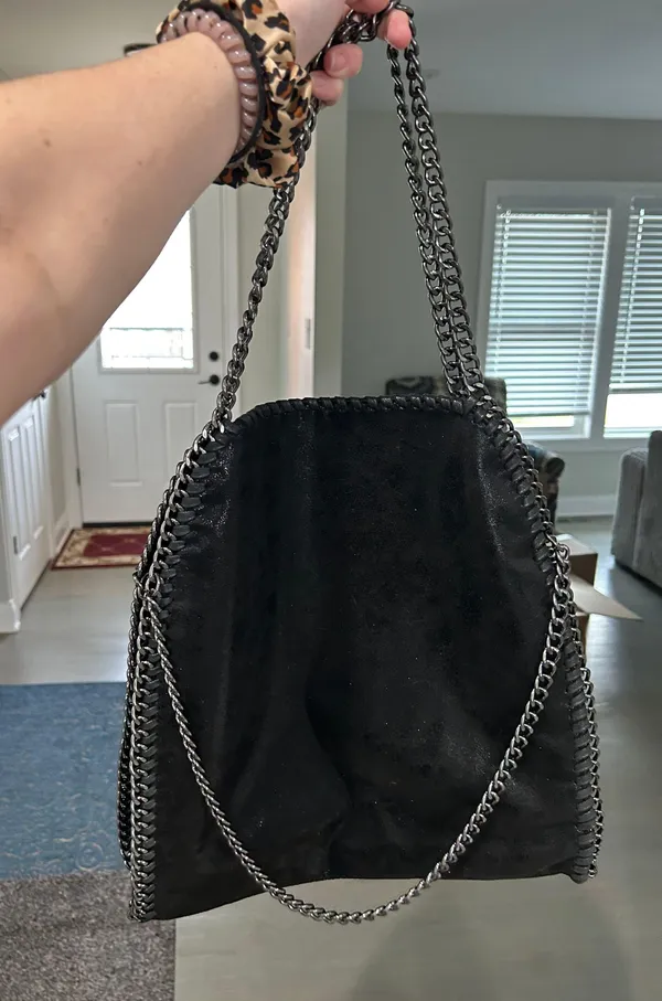 Brand new gorgeous black vegan leather oversized handbag! - Image 6