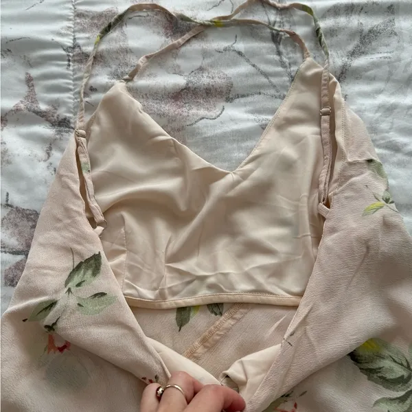 Obey beige floral Y2K spaghetti straps slip dress, size M criss cross back boho - Image 11