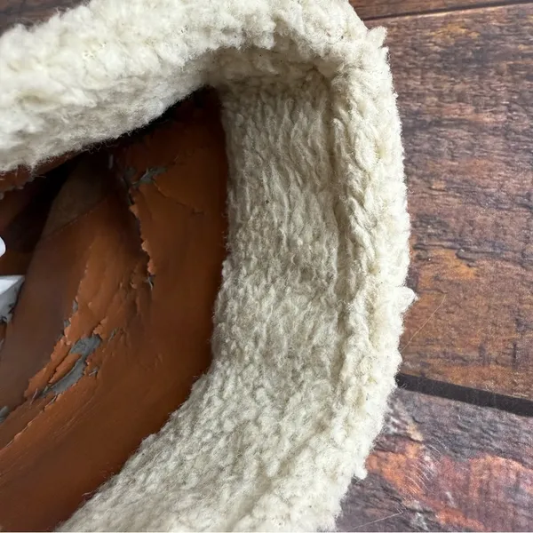 B. Makowsky Tan Winter Boots with Cream Fur - Image 11