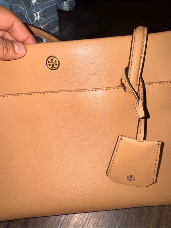 Tory Burch Parker Small Leather Tote & Matching Wallet Set - Image 2