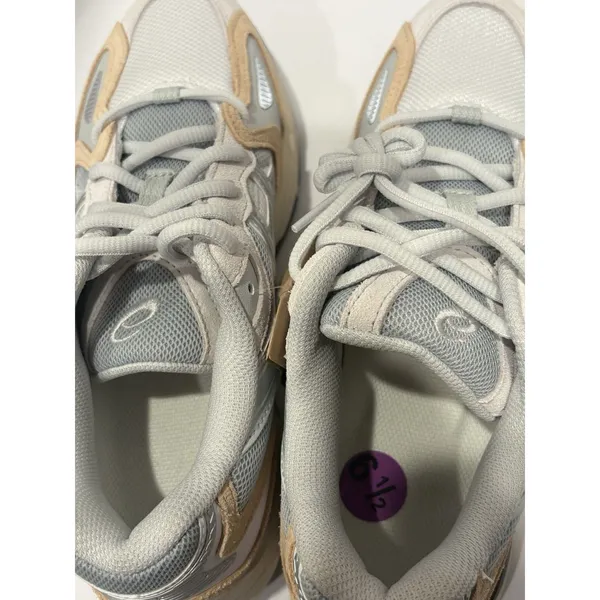 Size 6.5 - ASICS Gel K1011 White Glacier Grey - Image 5