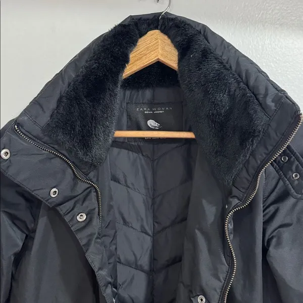 Zara woman down black jacket EUC - Image 2