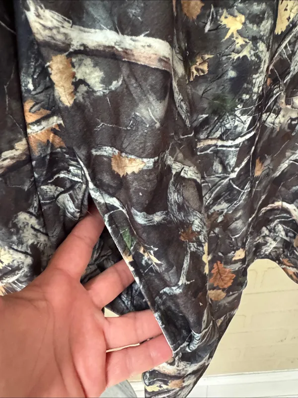 Long Sleeve Camouflage Print super soft pockets large NEW Wiholl - Image 3