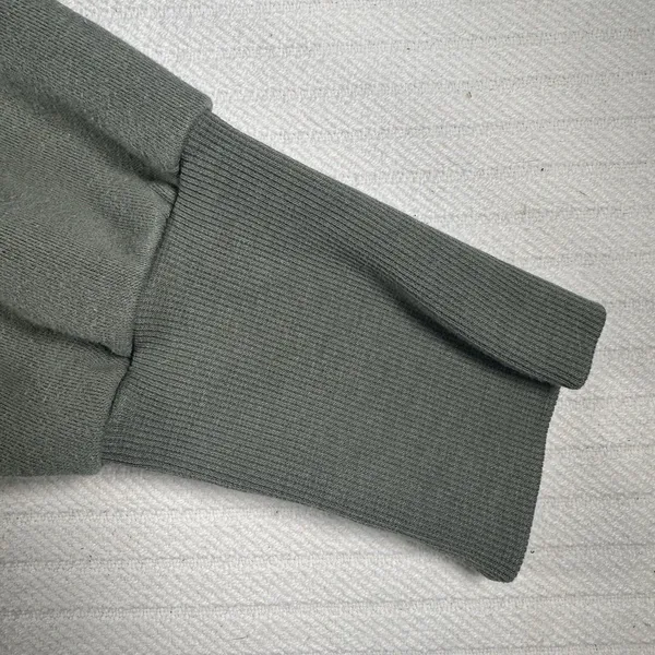 Old Navy Women’s XL Olive Green Just Vibing Graphic Cropped Sweatshirt - Image 4
