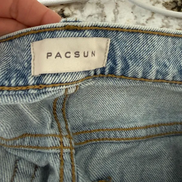 PacSun 90s Straight Leg Distressed Jeans Light Wash Size 28 - Image 6
