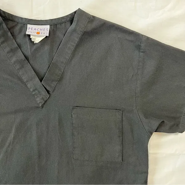 Peaches Uniforms Medium Women's Scrubs Top Black V-Neck Front Pocket - Image 5