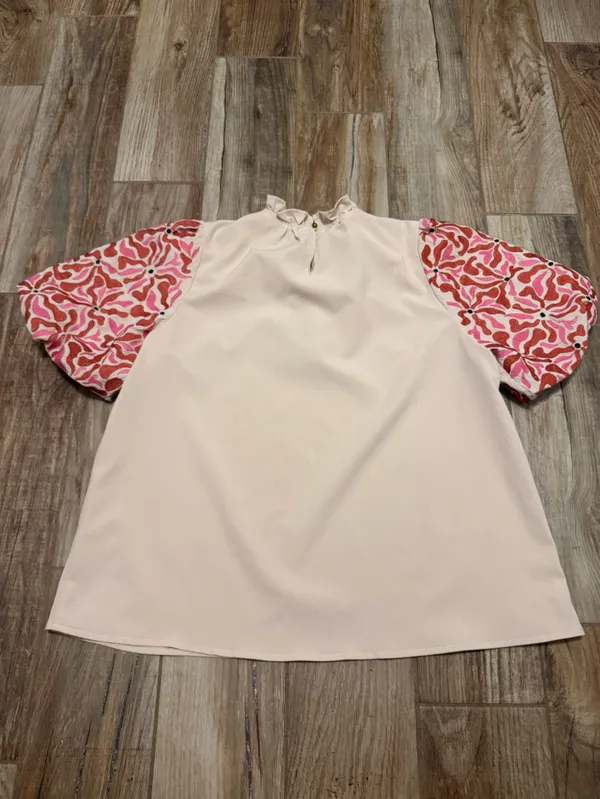Entro Embroidered Puff Sleeve Top - Image 4