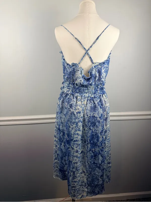 New Elliatt midi Dress Blue Silver the Collection dress size medium - Image 6