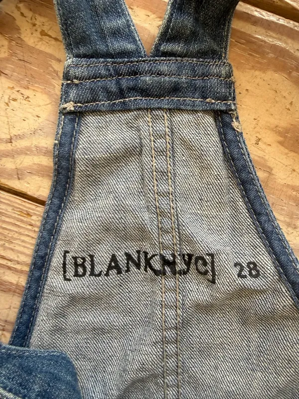 Blank NYC denim shortall size 28 - Image 2