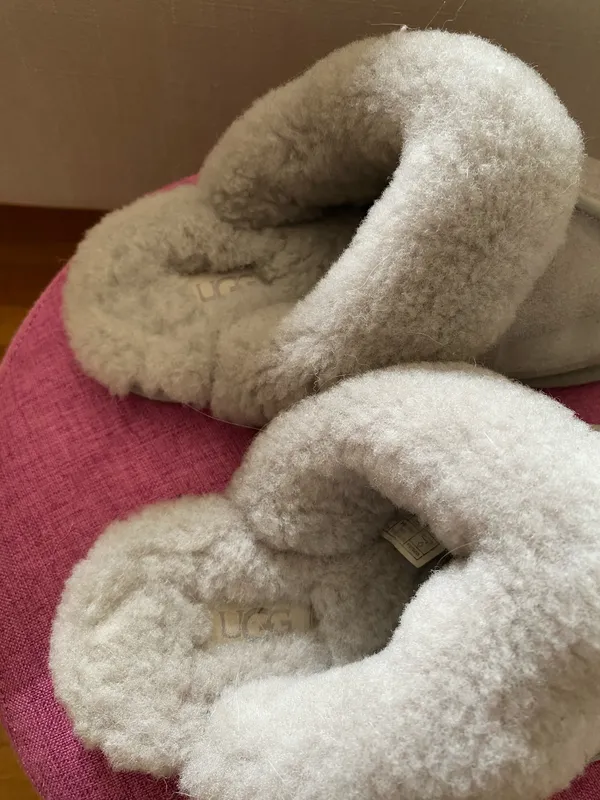UGG Slippers - Image 3