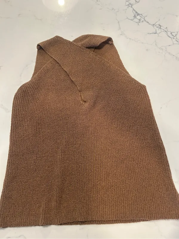 Commence Halter Cross-Over Collar Tank Top size small - Image 3