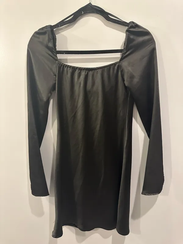 Princess Polly Star Mini Satin Long Sleeve Dress - Image 7