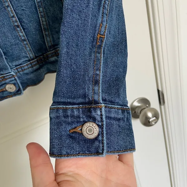 NWOT | Old Navy women’s denim jacket — small‎ - Image 2