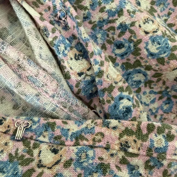 Revolve ASTR the Label Flutter Sleeve Pink and Blue Floral Wrap Blouse women’s medium - Image 12