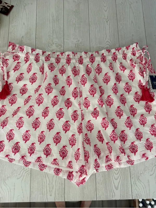 Roller Rabbit x Target Bouquet Pull On Shorts - Image 8