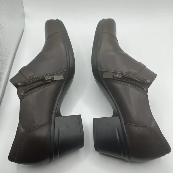 Clarks Collection Brown Leather Shooties Block Heel Ankle Boots‎ Sz 8 - Image 5