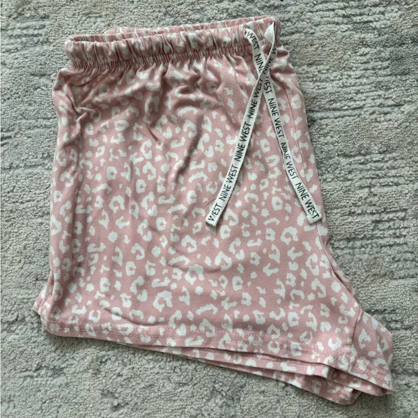 Nine West Pink Camo Pajama Bottoms Size L/G - Image 7