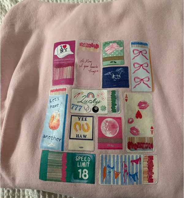 Charlie & Claire Graphic Sweatshirt Size L - Image 3