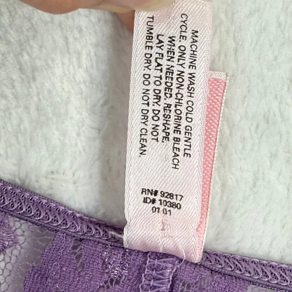 Victoria's Secret Purple Floral Lace Camisole Spaghetti Strap Vintage USA Large‎ - Image 4