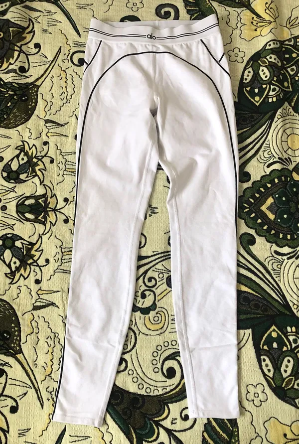 Alo Yoga Airbrush High-Waist Heart Throb Legging White/Black M - Image 3