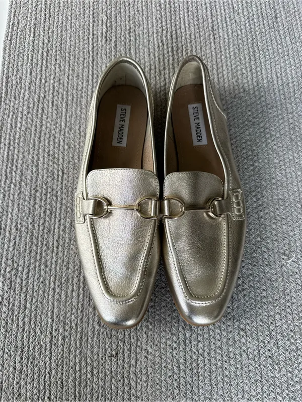 Steve Madden Carrine Metallic Gold Leather Loafers Goldtone Horsebit Buckle 9.5 - Image 10