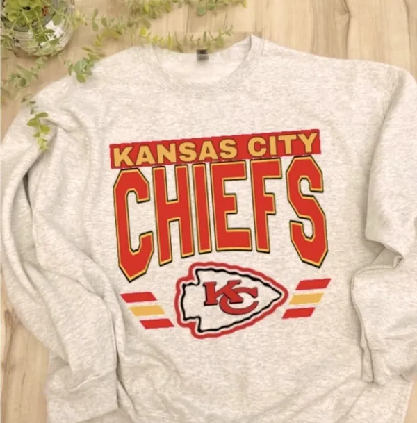 Boutique New /  KC Chiefs Sweatshirt - Image 4