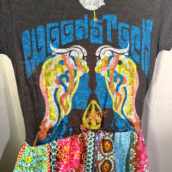 Kavio Woodstock Patchwork Graphic T Shirt Dress S Boho Hippie Festival 1969 OOAK - Image 5