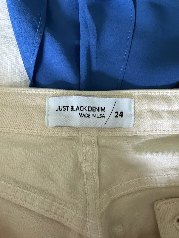 Just Black Denim Cropped Pants - Image 5