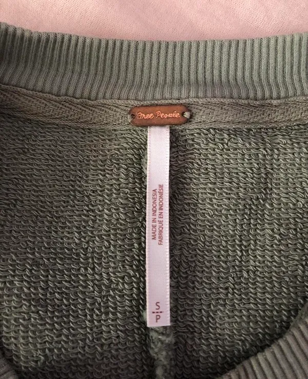 Free People Crewneck - Image 6