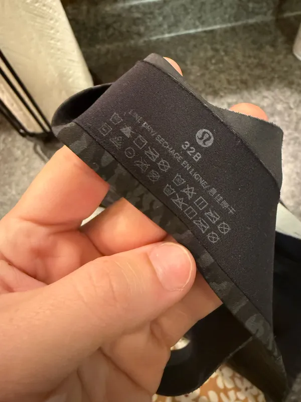 Lululemon bra  - Image 4