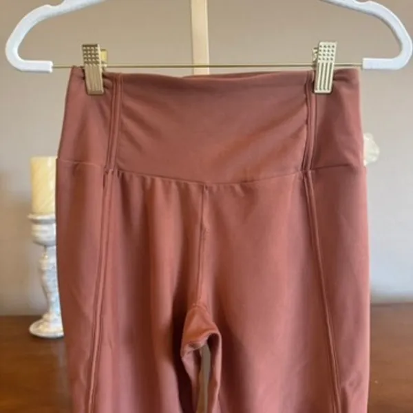 Abercrombie & Fitch YPB sculptLUX 7/8 Leggings Copper Size Small - Image 3