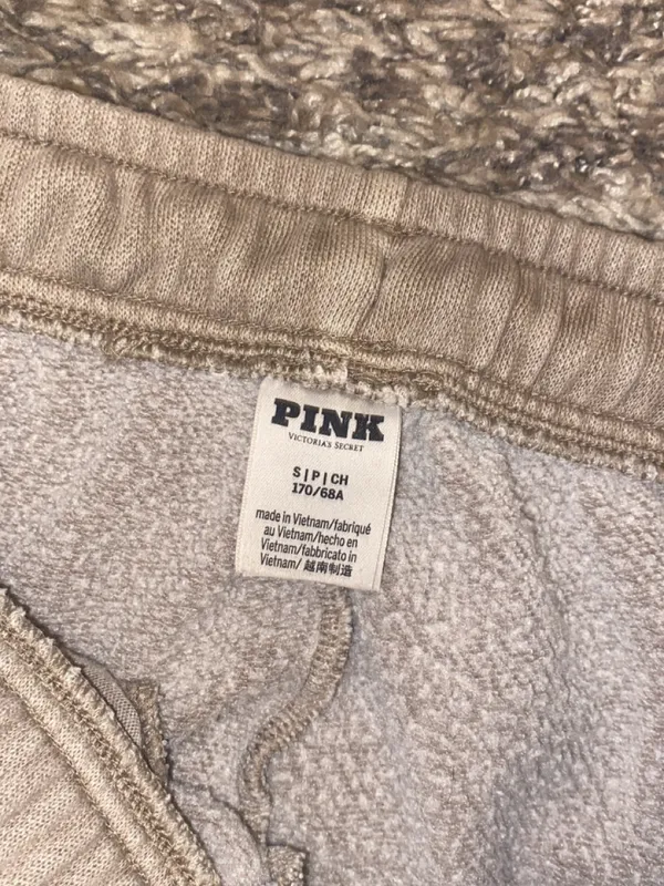 PINK Victoria's Secret Taupe Beige 'P' Logo Sweatpants - Image 4