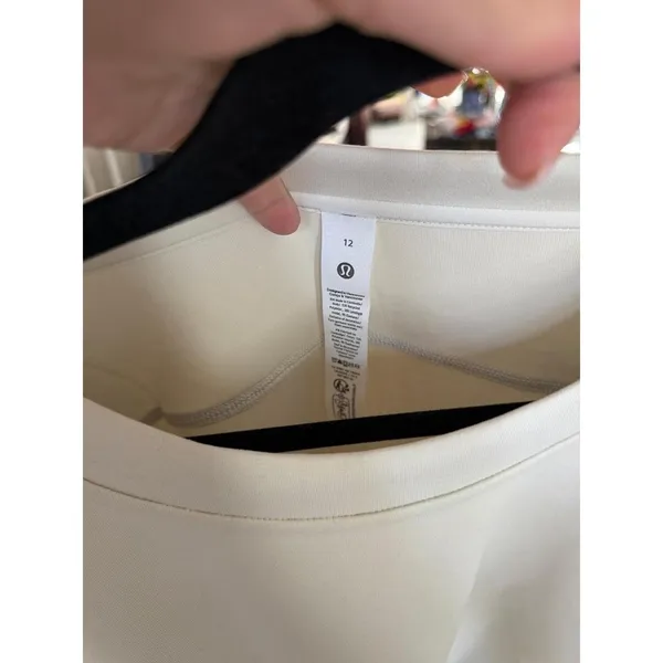 lululemon Softstreme Perfectly Oversized Cropped Crew off-white 12 nwot - Image 3