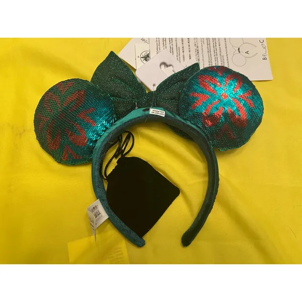 NWT 2022 Disney Aulani Exclusive Christmas Minnie Sequin Light-Up Ears headband - Image 2