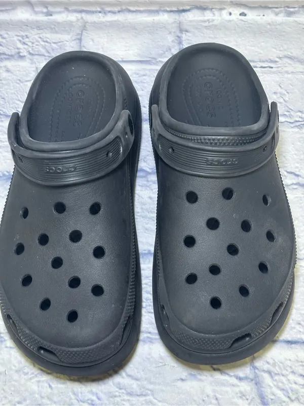 Classic Crocs Mega Crush Platform Slip On Clogs Sandals W9 M7 Black - Image 5