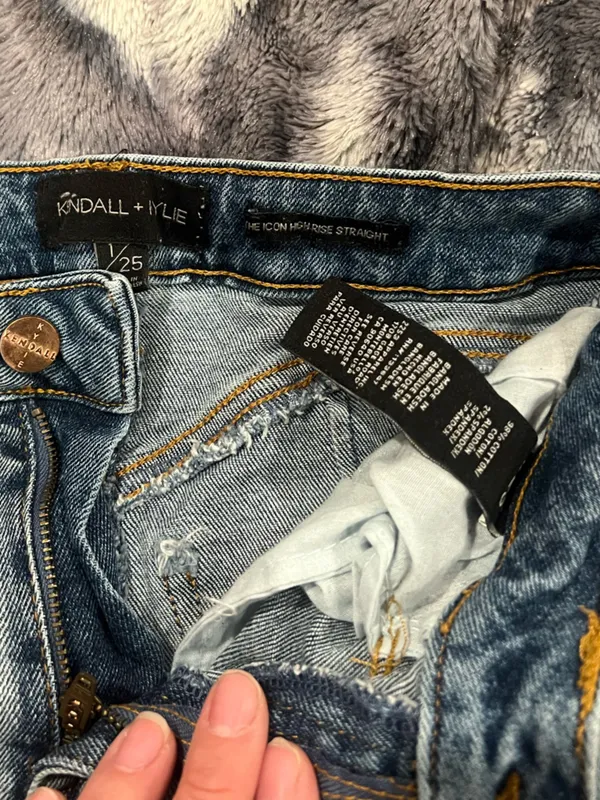 Kendall & Kylie Light Blue Distressed Straight-Leg Jeans - Image 3