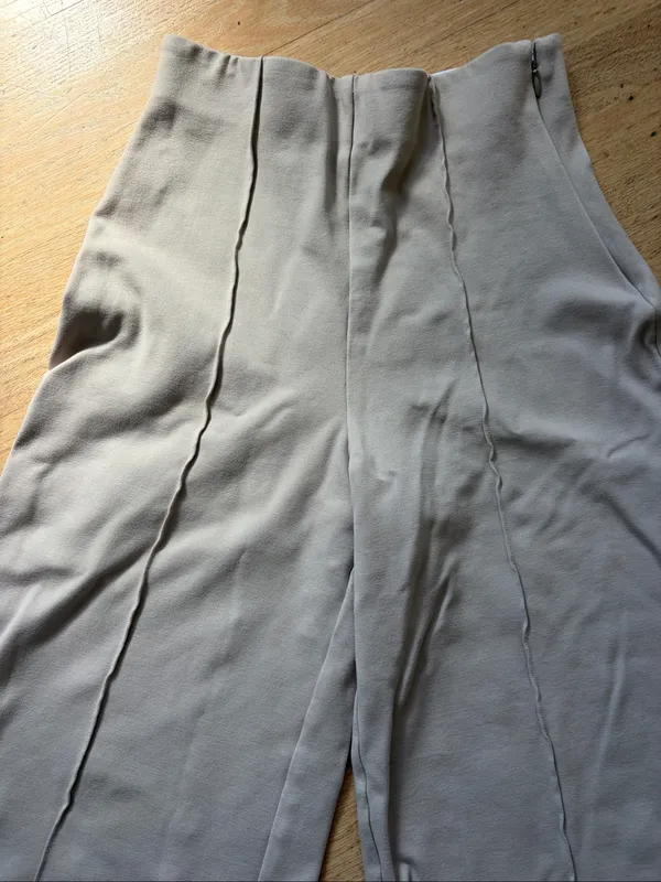 Quince Ultra-Stretch Ponte ankle Super Wide Leg Pants - Size M ecrll - Image 3