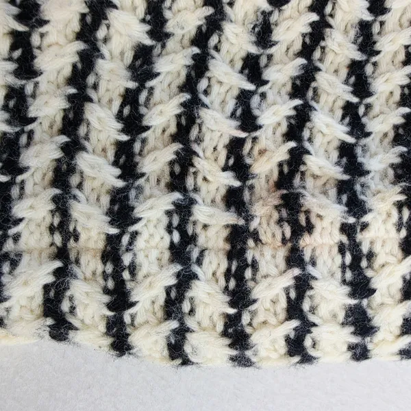 Theory Innis B‎ Loryelle Wool Sweater Black White Textured Stripe D1011730 - Image 5