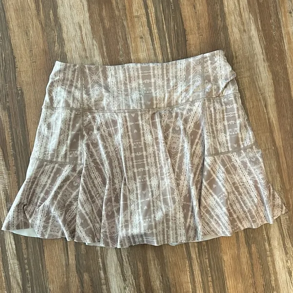 Free People FP Movement Pleats And Thank You Skirt Skort Size Large Beige White - Image 4