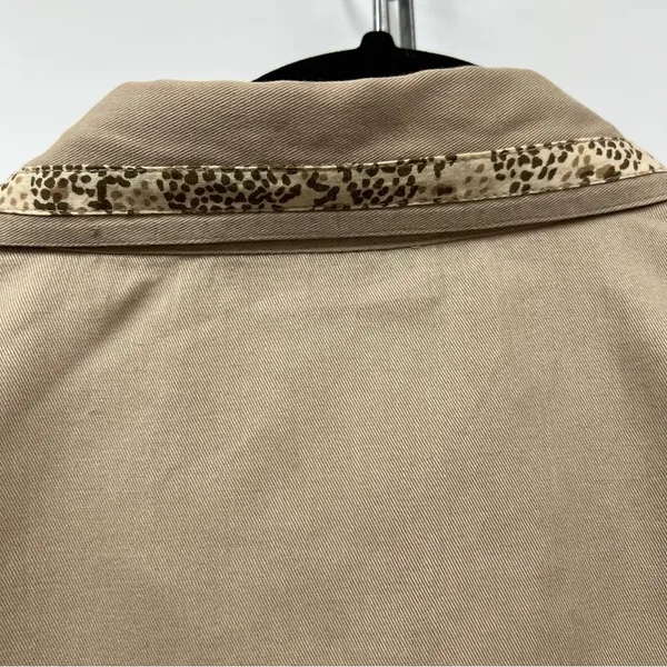 Dressbarn xl safari Animal Print ButtonUp embroidered beaded top jacket cardigan - Image 8