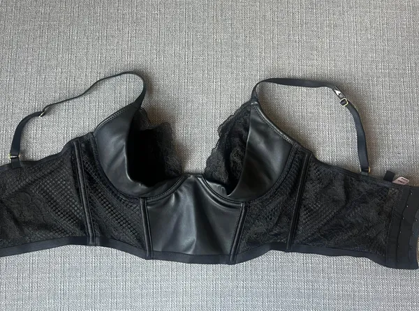 Victoria's Secret Crop Top Bralette - Image 4